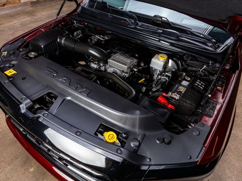 Used 2024 RAM 1500 Limited AWD/4WD image 42