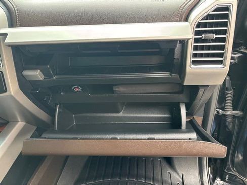 Used 2017 Ford F350 King Ranch image 62