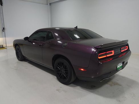 Used 2021 Dodge Challenger SXT RWD image 5