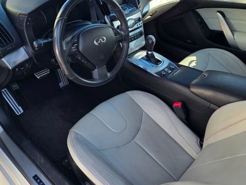 Used 2015 INFINITI Q60 IPL RWD image 4
