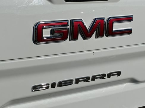Used 2024 GMC Sierra 1500 SLT image 26
