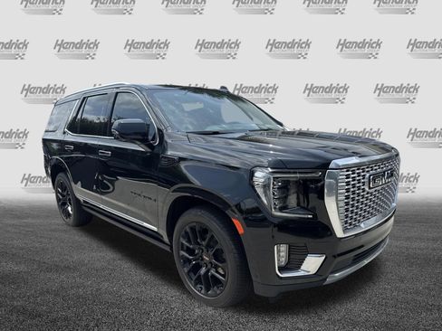 Used 2023 GMC Yukon Denali w/ Advanced Technology Package AWD/4WD image 2