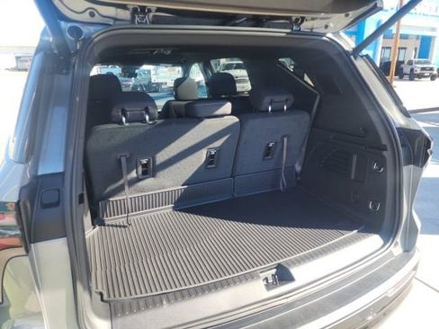 New 2026 Chevrolet Traverse LT w/ Midnight/Sport Edition image 24