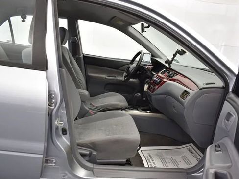 Used 2005 Mitsubishi Lancer ES FWD image 16