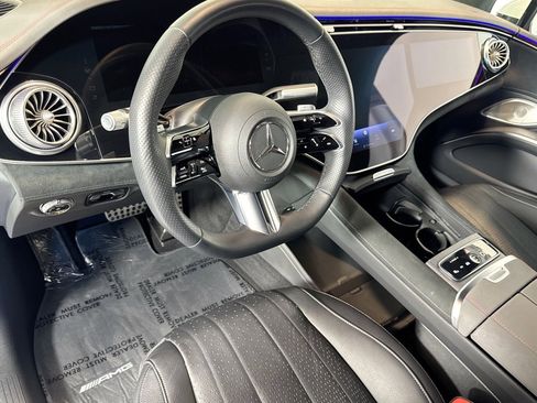Used 2023 Mercedes-Benz EQS 580 4MATIC Sedan image 9