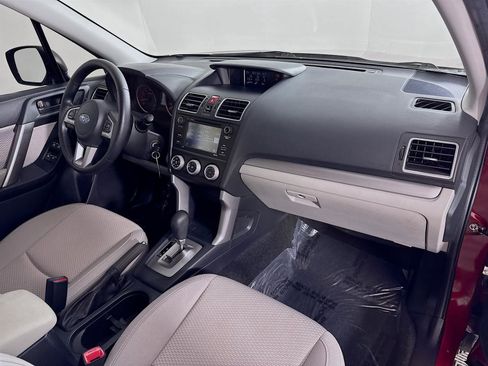 Used 2017 Subaru Forester 2.5i w/ Alloy Wheel Package image 27