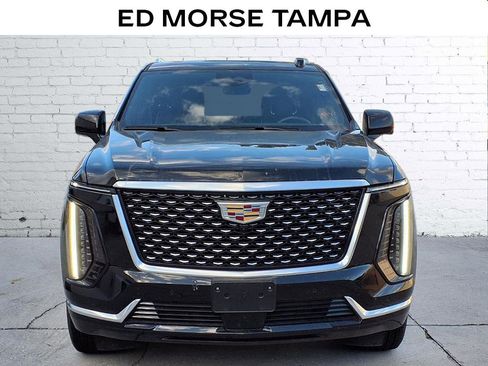 Certified 2025 Cadillac Escalade Premium Luxury image 6