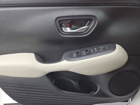 Used 2024 Honda HR-V LX image 29