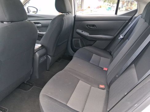 Used 2025 Nissan Sentra SV FWD image 13