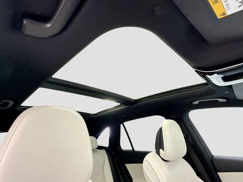 Certified 2023 Mercedes-Benz GLC 300 image 17