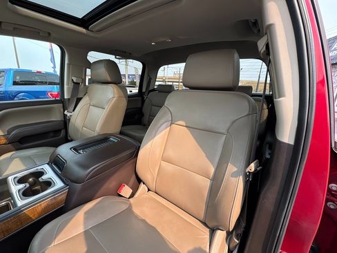 Used 2018 GMC Sierra 1500 SLT w/ SLT Premium Package AWD/4WD image 16