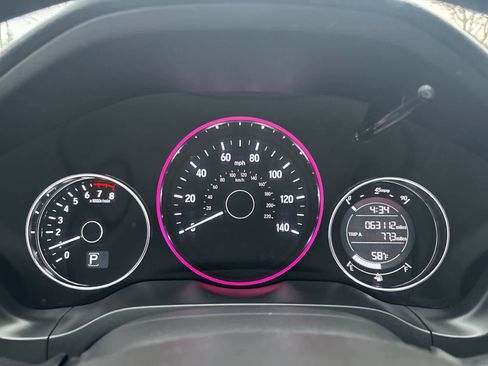 Used 2018 Honda HR-V EX image 13