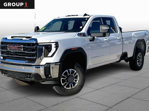 Used 2025 GMC Sierra 2500 SLE image 1