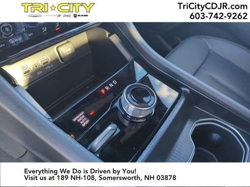 New 2025 Jeep Grand Cherokee Limited image 22