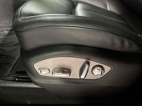 Used 2019 Porsche Macan image 15