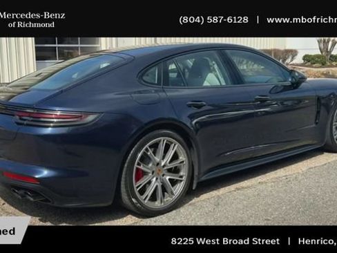 Used 2019 Porsche Panamera GTS image 2