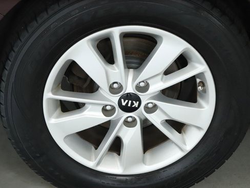 Used 2018 Kia Optima LX w/ Convenience Package image 12