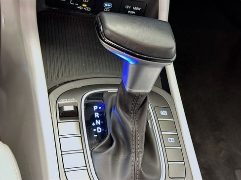 Used 2025 Hyundai Kona SEL image 25