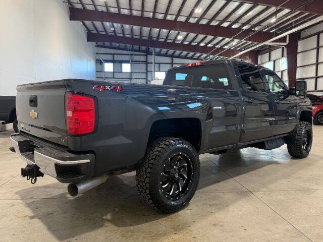 Used 2019 Chevrolet Silverado 3500 LT w/ LT Convenience Package AWD/4WD image 8