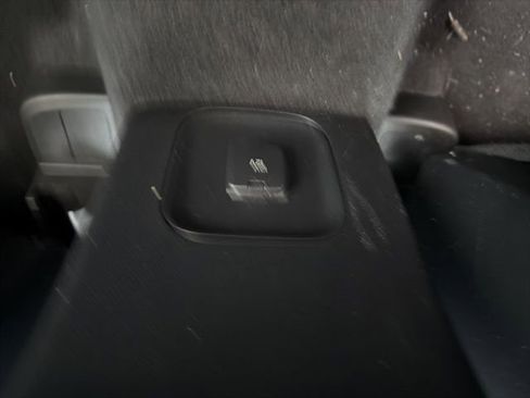 Used 2020 Ford Escape SEL image 17