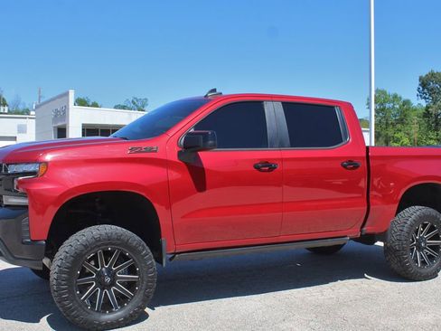 Used 2021 Chevrolet Silverado 1500 LT Trail Boss w/ Bed Protection Package image 2