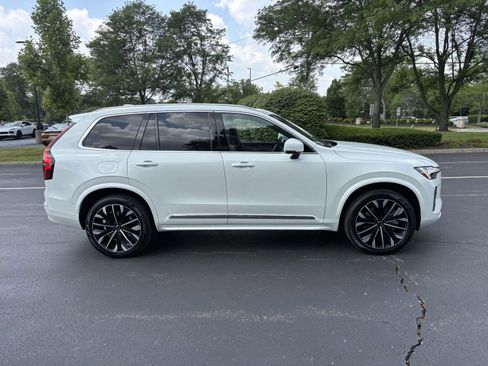 New 2026 Volvo XC90 T8 Plus w/ Protection Package Premier image 8