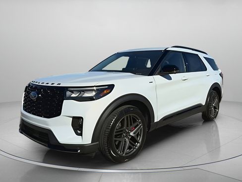 New 2026 Ford Explorer ST-Line w/ ST-Line Street Pack image 11