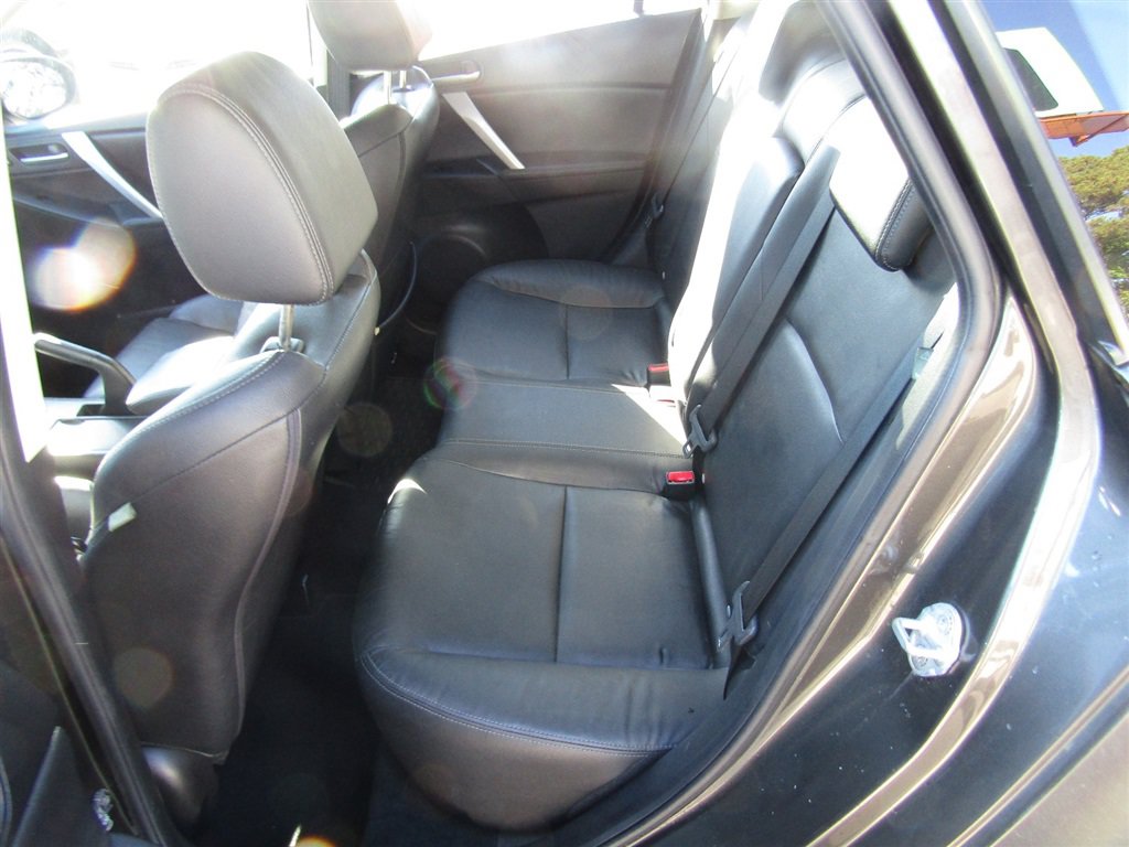 Used 2010 MAZDA MAZDA3 s Grand Touring FWD image 15