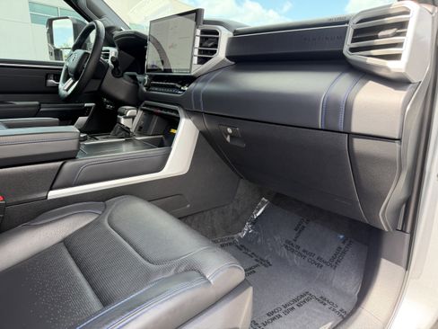 Used 2023 Toyota Tundra Platinum image 12