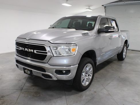 Used 2020 RAM 1500 Big Horn AWD/4WD image 4