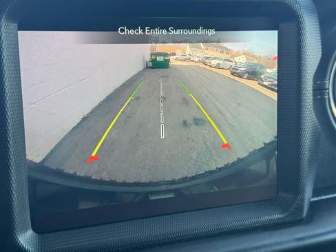 Used 2023 Jeep Wrangler Unlimited Sahara image 30