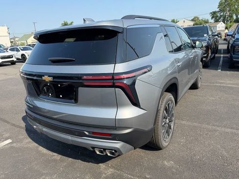 New 2026 Chevrolet Traverse LT w/ Sun and Wheel Package FWD image 8