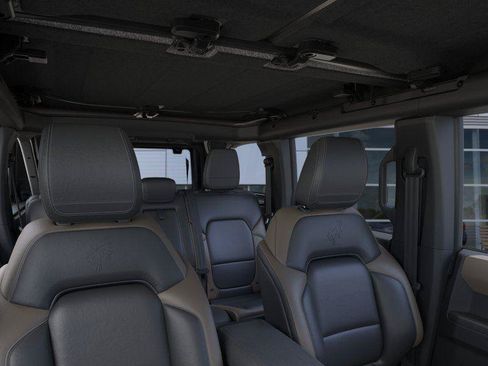 Used 2025 Ford Bronco Big Bend AWD/4WD image 12