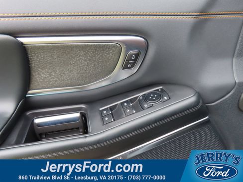 Used 2025 Ford Expedition Tremor AWD/4WD image 12