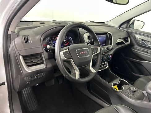Used 2023 GMC Terrain SLT w/ Infotainment Package II FWD image 13