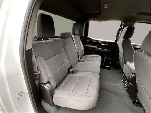 Used 2023 Chevrolet Silverado 1500 LT image 17