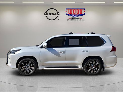 Used 2019 Lexus LX 570 4WD w/ Luxury Package image 5