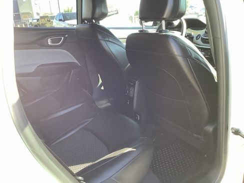 Used 2025 Jeep Compass Latitude w/ Convenience Group image 31