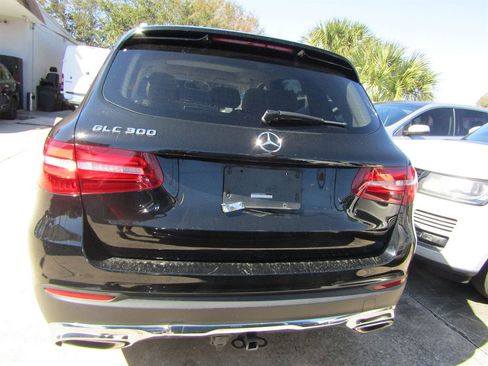 Used 2017 Mercedes-Benz GLC 300 image 3