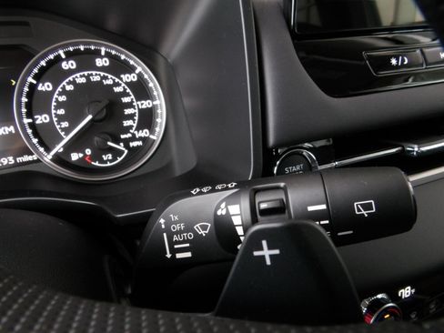 New 2026 Mitsubishi Outlander SE image 34