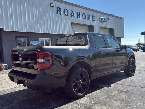 New 2026 Ford Maverick Lariat w/ Black Appearance Package AWD/4WD image 9