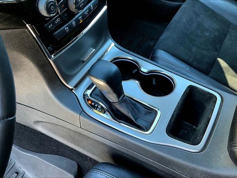 Certified 2021 Jeep Grand Cherokee Laredo X image 15