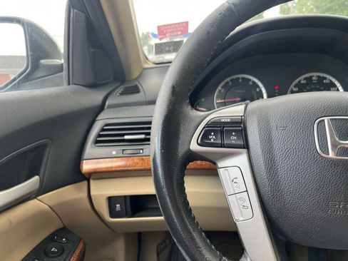 Used 2011 Honda Accord EX-L image 16