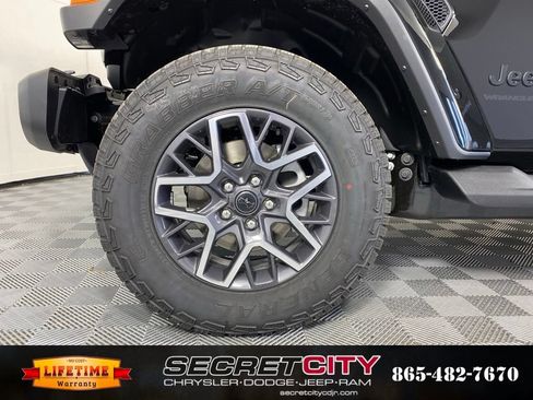 New 2026 Jeep Wrangler Unlimited Sahara AWD/4WD image 9