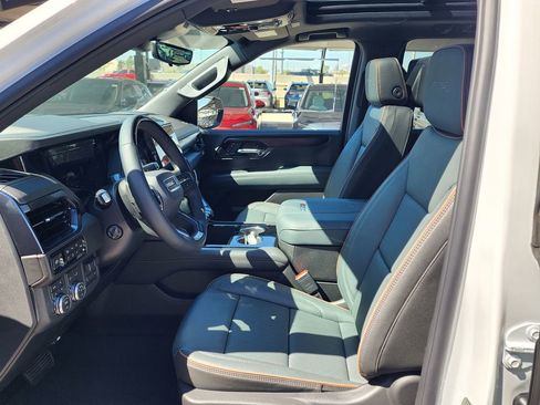 New 2026 GMC Yukon AT4 w/ AT4 Premium Plus Package image 16