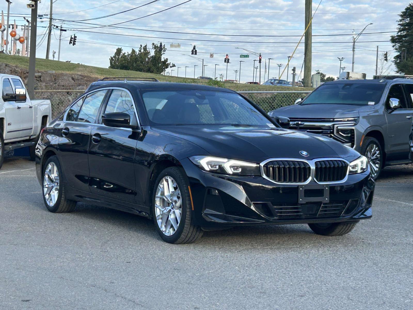 Used 2026 BMW 330i xDrive Sedan AWD/4WD image 1