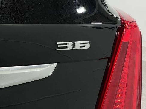 Used 2018 Cadillac XT5 Premium Luxury image 41