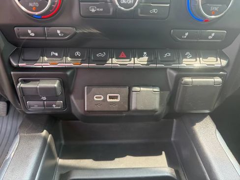 Used 2021 Chevrolet Silverado 1500 LT Trail Boss w/ Convenience Package II AWD/4WD image 29