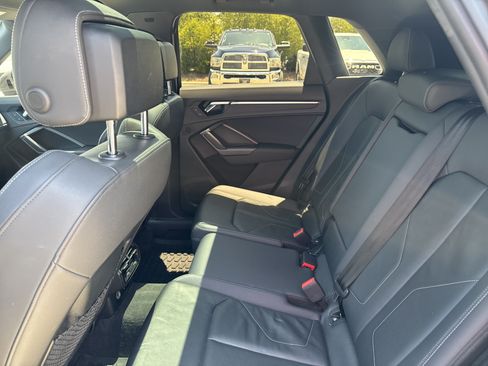 Used 2020 Audi Q3 2.0T Premium Plus w/ Premium Plus Package AWD/4WD image 30