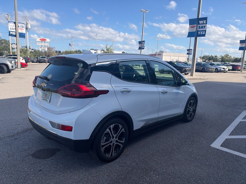 Used 2020 Chevrolet Bolt Premier w/ Infotainment Package FWD image 4